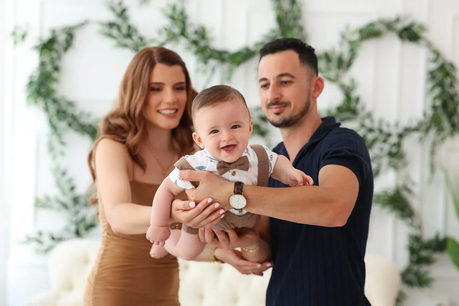 Fotografi çift – momente romantike, dritë natyrale dhe lidhje e vërtetë