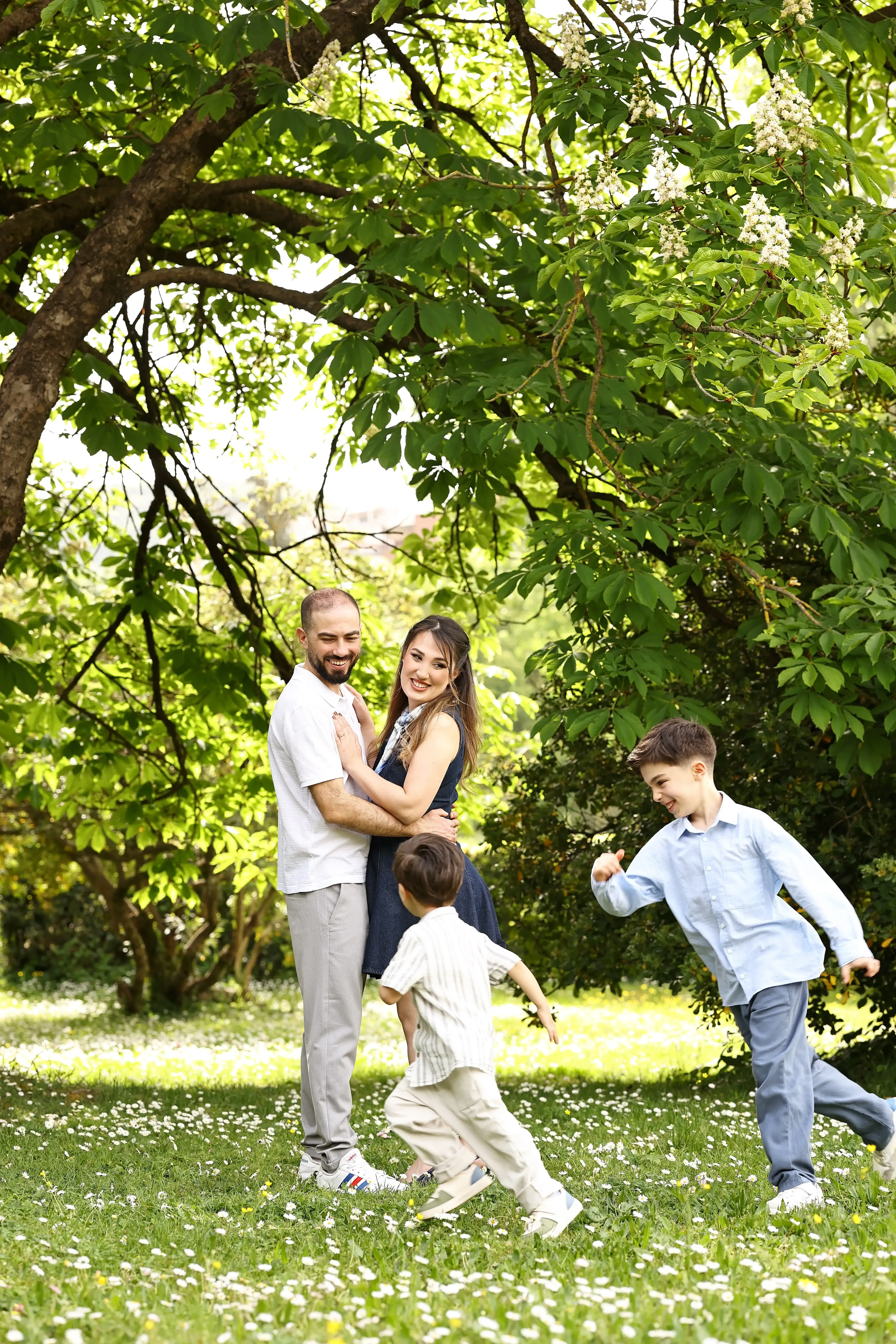 Fotografi familjare – momente të natyrshme me të dashurit